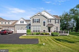 1507 Summit Dr, Royersford, PA 19468