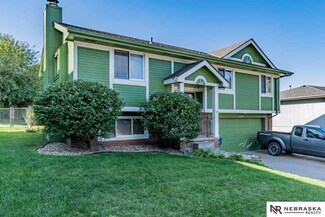 13579 Lillian St, Omaha, NE 68138