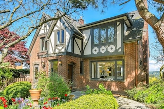5952 Wilson Ave S, Seattle, WA 98118