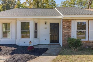 1925 Rolling Ridge Dr, Midway Park, NC 28544
