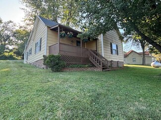 303 Rombauer Ave, Novinger, MO 63559