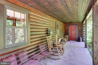 71 Trillium Ln, Morgantown, PA 19543