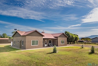 236 Hart Ave, Raton, NM 87740