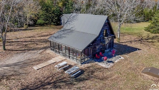 8674 Cozy Ln, Ozawkie, KS 66070
