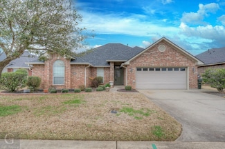 102 Willow Lake Blvd, Bossier City, LA 71111