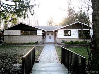5138 Mayer Rd, Hamburg, NY 14075
