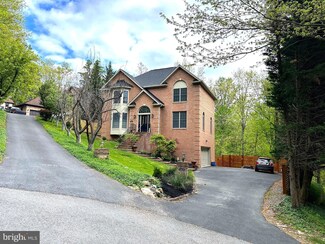 6805 Forest Park Ct, New Market, MD 21774