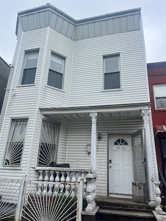 99-22 34th Ave, Corona, NY 11368