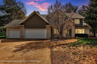 1011 Jeannine Ln, Dewitt, MI 48820
