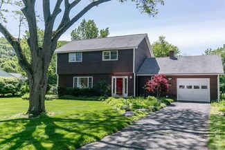 24 Captain Lathrop Dr, Deerfield, MA 01373