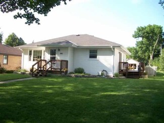 302 E 2nd St, Minneota, MN 56264