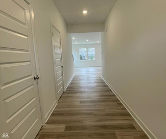 6852 Orchard Run Cir, Whitestown, IN 46075