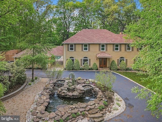 400 Highview Dr, Wayne, PA 19087