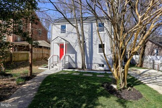4520 32nd St, Mount Rainier, MD 20712