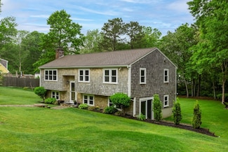 13 Shagbark Rd, Forestdale, MA 02644