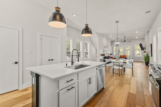 920 Muncie Ave, Dallas, TX 75212