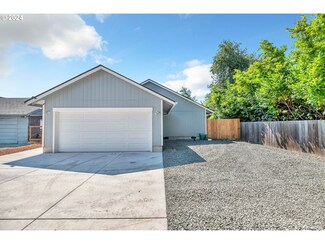 1321 Maxwell Rd, Eugene, OR 97404