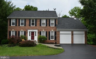 2856 Bradley Acres Ct, Herndon, VA 20171