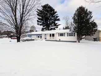 474 W Adams St S, Gwinn, MI 49841