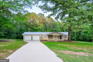 323 Robert Taylor Rd, Lagrange, GA 30240