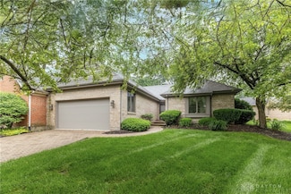108 Copperfield Dr, Dayton, OH 45415