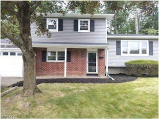 43 Barry Dr, Rockaway, NJ 07866