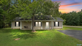687 Ed Spears Rd, New Hope, AL 35760