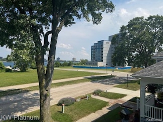 815 Fort St, Port Huron, MI 48060