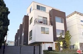 4737 Elmwood Ave, Los Angeles, CA 90004