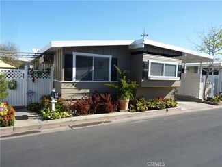 95 Yorktown, Newport Beach, CA 92660