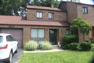 261 Heritage Commons St SE, Grand Rapids, MI 49503