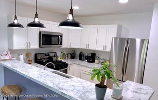 120 Westchester Dr, Little Egg Harbor Township, NJ 08087