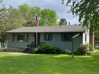 354 Lakehill Dr, Worthington, MN 56187