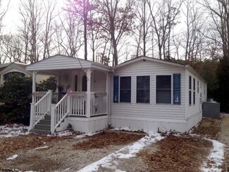 13 Pacific Ave, Marmora, NJ 08223