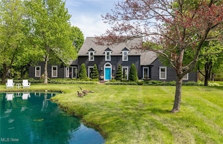 675 Wheatfield Dr, Aurora, OH 44202