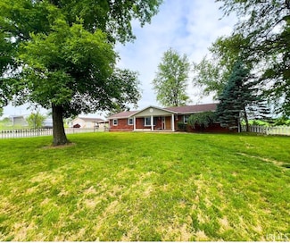 3165 E 300 S, Washington, IN 47501