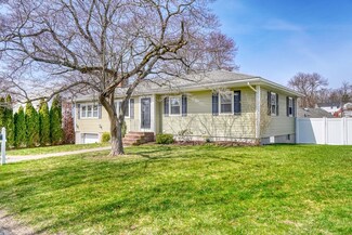 45 1st St, Norwood, MA 02062