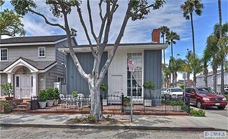 137 Topaz Ave, Newport Beach, CA 92662