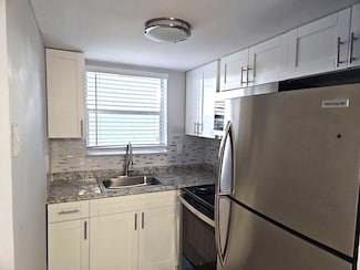 665 Glouchester St Unit 16, Boca Raton, FL 33487