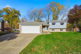 8759 Calvert Dr, Sterling Heights, MI 48312