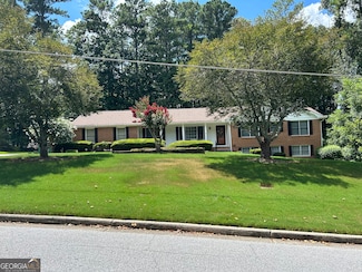 2851 Brackenwood Dr, Snellville, GA 30039