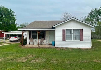 6564 N Lone Star Pkwy, Crawford, TX 76638