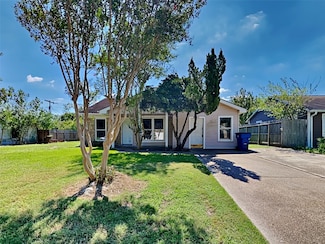 2613 34th Ave N, Texas City, TX 77590