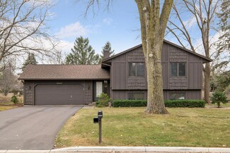 16305 13th Ave N, Plymouth, MN 55447