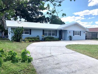 105 Lowell Rd, Winter Haven, FL 33884