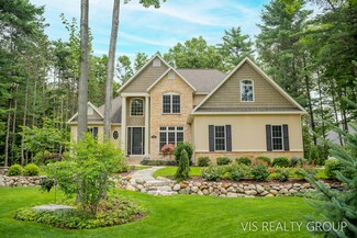 18672 W Spring Lake Rd, Spring Lake, MI 49456