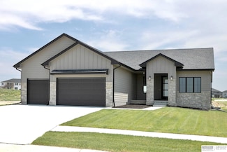 5601 N 213th Ave, Elkhorn, NE 68022