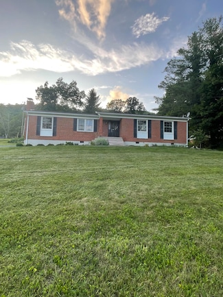 45 Sunrise Terrace Rd, Hot Springs, VA 24445