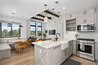 1136 Molara Ln, Encinitas, CA 92024