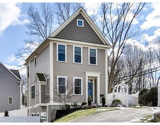 21 Linwood St, Chelmsford, MA 01824